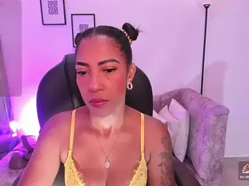Shantaall_  live sex cam