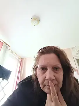 Kurizsani  live sex cam