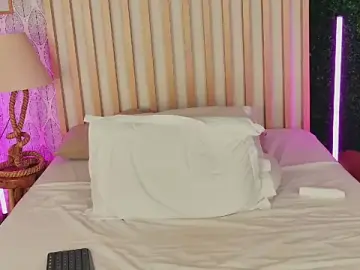AnyaLov  live sex cam
