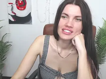 MilaLoona  live sex cam
