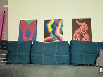 TrixiBell  live sex cam