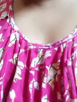 Urmila_roy  live sex cam