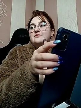 WhiteBellaX  live sex cam