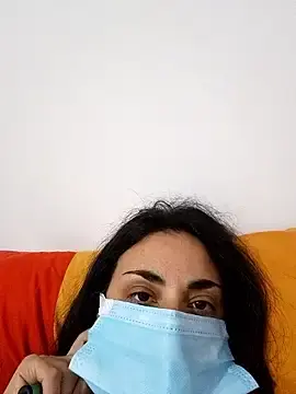 Farfallina90  live sex cam