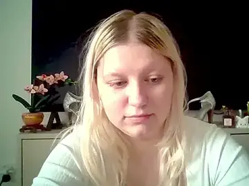 LenaSecret19  live sex cam