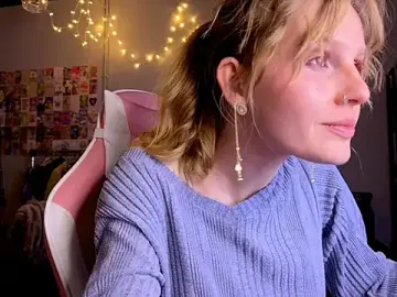 Lunaacyy  live sex cam