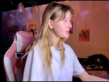 Lunaacyy  live sex cam