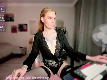 Lunaacyy  live sex cam