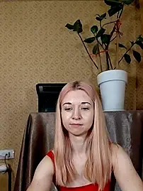Lunaria5391  live sex cam