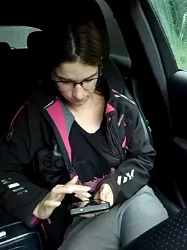Mercedeswoman8  live sex cam