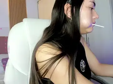 Mia_nevaeh  live sex cam