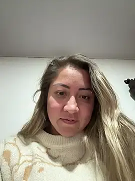 OfficialRoseVelvet  live sex cam