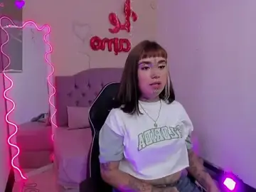 Oliviia_tay  live sex cam