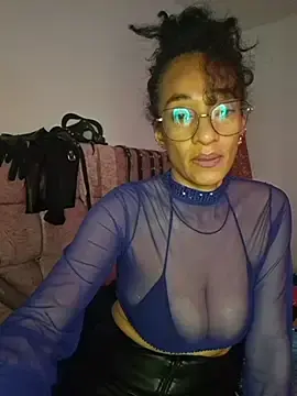 AmelieMartinez  live sex cam
