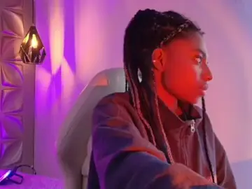 Queen_perla_  live sex cam