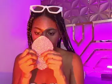 Queen_perla_  live sex cam