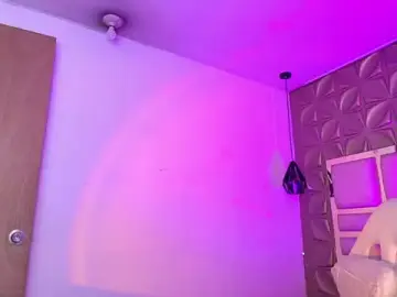 Queen_perla_  live sex cam