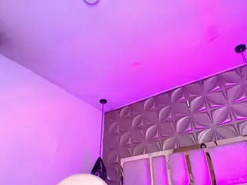 Queen_perla_  live sex cam