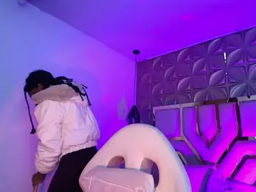 Queen_perla_  live sex cam