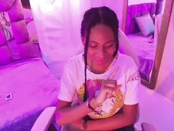 Queen_perla_  live sex cam
