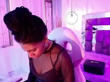 Queen_perla_  live sex cam
