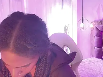 Queen_perla_  live sex cam
