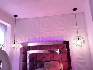 Queen_perla_  live sex cam