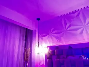 Queen_perla_  live sex cam