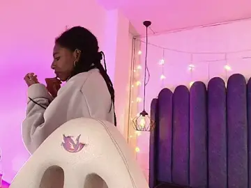 Queen_perla_  live sex cam