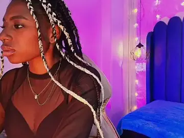 Queen_perla_  live sex cam