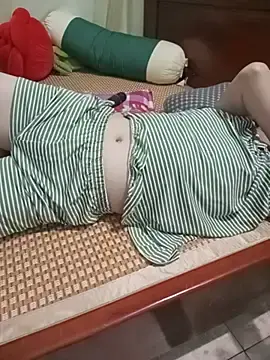 Sweet-Berryy  live sex cam