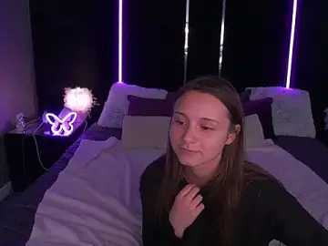 TinyNatalie  live sex cam