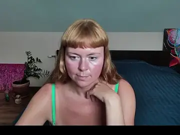 Applejus  live sex cam