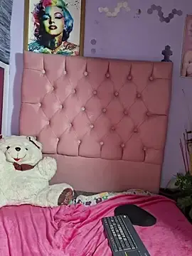 Dakota14  live sex cam