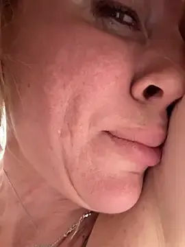 Lakshmi_lotus  live sex cam