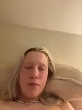 LeniMaria  live sex cam