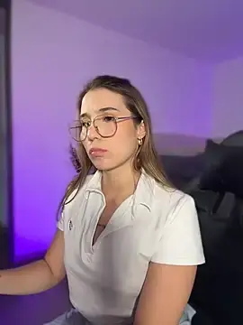 SophieRaily_  live sex cam