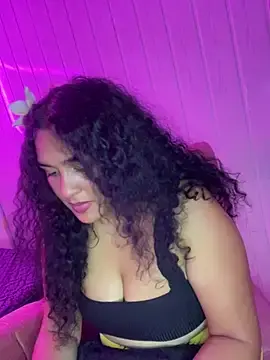 Taylor_Boobs2  live sex cam