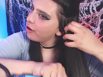 Mikaskullcs  live sex cam