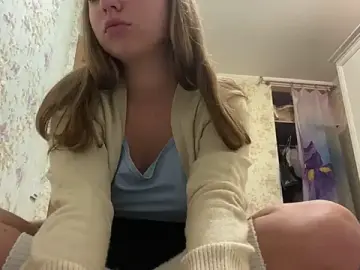 AshliKuhn  live sex cam