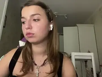 AshliKuhn  live sex cam