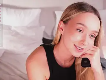 HollisBeckett  live sex cam