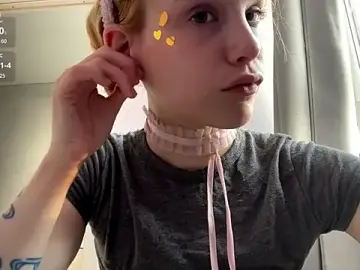 Lili_pup  live sex cam