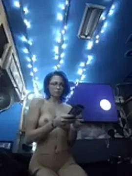 LunikaCorpse666  live sex cam