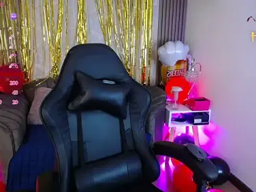 Raven_Wood  live sex cam