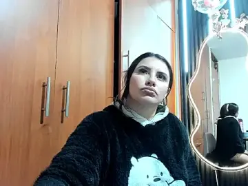 Scarletr_red  live sex cam