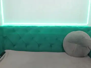 IvanaCharm  live sex cam
