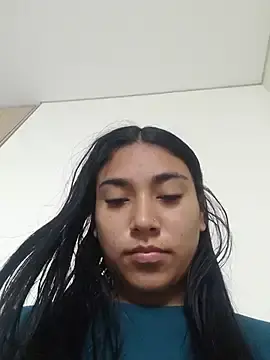 Kayle_Aurora  live sex cam