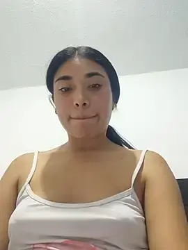 Kayle_Aurora  live sex cam