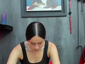 Liittledolly  live sex cam
